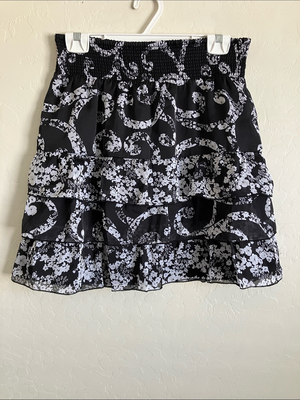 White House Black Market Womens M Layered Mini Skirt Black White Flirty Party